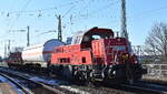 uebergabefahrten-fuer-firmen-u-intern/874739/db-cargo-ag-mainz-d-mit DB Cargo AG, Mainz [D] mit ihrer '261 081-4) (NVR: '92 80 1261 081-4 D-DB') und zwei Güterwagen bei einer Übergabefahrt am 18.02.25 Höhe Bahnhof Magdeburg-Neustadt.