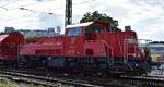DB Cargo AG, Mainz [D] mit ihrer Voith Gravita 10 BB   261 044-2  (NVR:  92 80 1261 044-2 D-DB ) und einigen G�terwagen am 10.07.26 H�he Bahnhof Magdeburg-Neustadt.