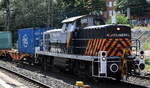 Nordlandrail GmbH, Gro�hansdorf mit ihrer  294 656-4  (NVR:  98 80 3294 656-4 D-HLG ) und einem �bergabezug Containertragwagen Richtung Hamburger Hafen am 28.07.26 H�he Bahnhof Hamburg-Harburg.