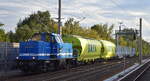 Spitzke Logistik GmbH, Gro�beeren (SLG) mit ihrer  214 015 / V 100-SP-025  (NVR:  92 80 1214 015-0 D-SLG ) und einigen G�terwagen (leer) am 17.09.26 H�he Bahnhof Berlin Blankenburg.