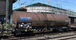 Kesselwagen vom Einsteller GATX Rail Germany GmbHit der Nr. 33 RIV 80 D-GATXD 7873 132-4 Zaces lt. UN-Nr.: 68/1750 f�r die Bef�llung mit Chloressigs�ure, L�sung in einem gemischten G�terzug am 23.06.26 H�he Bahnhof Hamburg-Harburg.