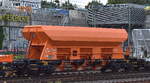 Offener Sch�ttgutwagen mit dosierbarer Schwerkraftentladung und vier Rads�tzen meist zum Schottertransport vom Einsteller ON Rail GmbH mit luxemburger Registrierung mit der Nr. 37 RIV 82 L-ORME 6940 040-4 Facs  in einem Schotterzug am 28.07.26 H�he Bahnhof Hamburg-Harburg.
