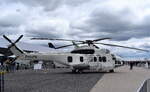 D-HTPN Airbus Helicopters H225 Super Puma,der von den Vereinten Nationen UNHAS, Global Helicopter Service GmbH GHS und Waypoint Leasing eingesetzt wird.Der Airbus Helicopters H225 „Super Puma“ (fr�her Eurocopter EC 225) ist ein mittelschwerer Mehrzweck- und Transporthubschrauber der 11-Tonnen-Klasse mit gro�er Reichweite des Herstellers Airbus Helicopters, hier am 12.06.26 auf der ILA 2026 Flughafen BER. 