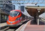 Der FS Trenitalia ETR 400 031 ist als FR 6654 von Lyon Perrache (ab 13.11) in Lyon Part Dieu (13:19) angekommen und wird nach einem kleineren Aufenthalt (ab 13.34) ohne Halt nach Paris Gare de Lyon