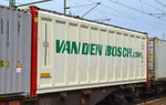 Niederländischer VAN DEN BOSCH Container am 03.04.16 Bhf.