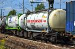 Ein Tankcontainer der H&S Group (H&S Foodtrans) aus Großbritannien und vom niederländischen Logistiker VAN DEN BOSCH am 01.08.14 Bhf.