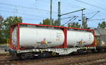 Ein Drehgestell-Containertragwagen vom Einsteller Ahaus Alstätter Eisenbahn Cargo AG mit der Nr.