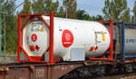 Ein 20’ Standard Tankcontainer von eurotainer im neuen Design (UN-Nr.