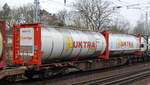 Zwei große 40ér Tankcontainer des Intermodal Logistiker HUKTRA NV aus Belgien am 23.01.18 Berlin-Hirschgarten.
