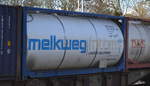 Ein Tankcontainer für Lebensmittel-Transporte vom niederländischen Unternehmen Melkweg|Fritom b.v. am 05.02.18 Berlin-Hirschgarten.