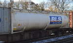 Ein großer Tankcontainer der Bulk Logistic Solutions (Chemical) Ltd.