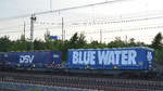 DSV + BLUE WATER LKW-Auflieger auf Taschenwagen am 20.06.17 Hamburg-Harburg.