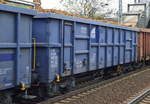 Blauer offener Drehgestell-Güterwagen vom Einsteller ERR GmbH mit der Nr.