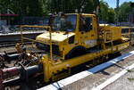 KGT Gleis- und Tiefbau GmbH mit ihrem Zweiwegefahrzeug Unimog 1650 Railstar (Hersteller ZWIEHOFF) Nr.