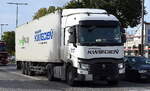 Die polnische Spedition Kwiecień Grzegorz. Transport ruchome podłogi mit einem Sattelzug mit Renault T-Truck Zugmaschine am 14.10.26 Brandenburg (Stadt).