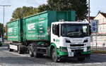 Nippe Entsorgungs GmbH mit einem SCANIA P 500 Abrollkipper als H�ngerzug am 14.10.26 Brandenburg (Stadt).