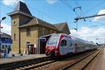 Der CFL KISS 2301 f�hrt am 02.08.2018 aus Richtung Ettelbr�ck kommend in den Bahnhof von Mersch ein.(Hans)
