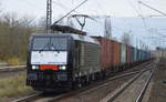 Laut aktueller Information für die ecco-rail GmbH in Betrieb?, die MRCE Dispo ES 64 F4-458/189 458-3 [NVR-Number: 91 51 5170 032-4 PL-DISPO, Siemens Bj.2009] mit Containerzug am 07.11.17