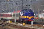 RXP,ex-ACTS 1251 schiebt ein Nachtzug aus Arnhem Centraal aus am 4 M�rz 2018.
