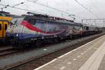 November-Surprise in Venlo am 27 November 2020: LTE 189 212 spielt mit zwei Class 66er am Bahnhof. 