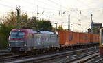PKP Cargo mit EU46-505/193-505 mit Containerzug am 12.10.17 Berlin Greifswalder Str.