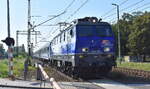 PKP Intercity spółka z o.o. mit ihrer  EP09-025  (NVR:  91 51 1 150 0??-1 PL-PKPIC ) und einem IC bei der Einfahrt Bahnhof Kostrzyn nad Odrą am 09.09.25
