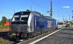 PKP Intercity Sp. z o.o., Warszawa [PL] mit der recht neuen geleasten Cargounit Vectron   5370 174-2 , Name:  Tilda  [NVR-Nummer: 91 51 5370 174-2 PL-ID] und dem EC 58 Richtung Berlin Lichtenberg am 29.08.26 Einfahrt Bahnhof Frankfurt (Oder).
