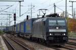 MRCE 185 563-4 für BoxXpress mit KLV-Güterzug am 09.10.14 Bhf.