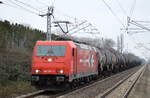 RHC 185 605-3 mit Kesselwagenzug (Dieselkraftstoff) am 06.02.17 Berlin-Hohenschönhausen.