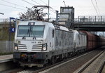 br-193-vectron-siemens/490564/db-schenker-rail-mit-den-mrce DB Schenker Rail mit den MRCE Vectron X4 E - 610 + X4 E - 611 und Erzzug am 06.04.16 Berlin-Hohenschönhausen.