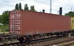 Interessant, anscheinend hat die EGP jetzt auch einige eigene Containertragwagen angemietet, dieser hier hat eine schwedische Registriernummer: 23 74 4462 417-3 S-EGP Laags, 09.08.16 in Berlin