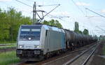 LEG mit der Railpool-Lok 185 681-4 und Kesselwagenzug (leer) Richtung Stendell am 14.06.17 Berlin-Hohenschönhausen.
