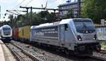 Raildox GmbH & Co. KG, Erfurt [D] mit der geleasten Railpool Lok  187 315-7  [NVR-Nummer: 91 80 6187 315-7 D-Rpool] und einem Containerzug Richtung Hamburger Hafen am 03.08.26 H�he Bahnhof Hamburg-Hafen.