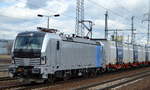VTG Rail Logistics Deutschland GmbH mit der Railpool Vectron 193 826 [NVR-Number: 91 80 6193 826-5 D-Rpool, Siemens Bj.2016]  mit einem Ganzzug österreichischer Innofreigt Container mit stark