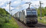 TX Logistik AG, Bad Honnef [D] mit der geleasten Railpool Vectron  6193 152  [NVR-Nummer: 91 80 6193 152-6 D-Rpool] und KLV-Zug aus Rostock Seehafen am 10.06.26 Durchfahrt Bahnhof Berlin-Hohensch�nhausen.