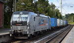 AmE Raillogistik GmbH mit der geleasten Railpool Vectron  6193 151  [NVR-Nummer: 91 80 6193 151-8 D-Rpool] und einem Containerzug aus Hamburg am 15.09.26 Durchfahrt Bahnhof Uelzen.