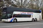 Ein VAN HOOL TDX27 Astromega Reisebus vom niederländischen Reisebusveranstalter LITAX REIZEN am 12.11.15 Berlin-Prenzl.Berg.