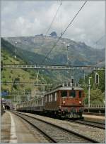 100 Jahre BLS: Die Ae 4/4 251 verl�sst mit ihrem Pendelzug Goppenstein Richtung Brig. 
7. Sept. 2013