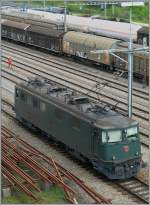 Die SBB Ae 6/6 11473 im Rangierbahnhof Lausanne Triage.