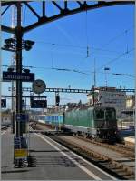 Die Bildnachberabeitung äöerer Bilder ist nicht immer einfach und in diesem Fall gar schmerzhaft, verlor doch die angedeutet Hallenkonstruktion beim Ausrichten deutlich an Dominaz.