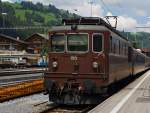 BLS Re 4/4 - 195  Unterseen  (Re 425) mit einem Regionalzug im Bahnhof Zweisimmen am 28.05.2012.