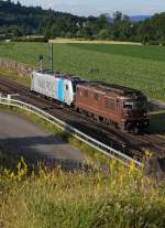 BLS/RAILPOOL (BOMBARDIER):  ALT UND NEU  Die BLS Re 4/4 171 (1964) mit der RAILPOOL 187 005-4 (2014) bei Roggwil am 25.