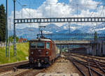 Steuerwagen voraus (Bt 50 63 20 - 33 950-6) verlässt der BLS Pendelzug als Regio Spiez–Interlaken Ost am 28.05.2012 den Bahnhof Spiez.