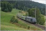 Die BLS Re 465 006 hat mit ihrem RE von Bern Les Hauts-Geneveys verlassen und fährt nun in Richtung La Chaux de Fonds weiter.