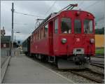 Der Rh.B ABe 4/4 N� 35 mit einem SBB Personenwagen in Blonay.