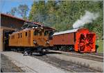 50 Jahre Blonay Chamby - MEGA BERNINA FESTIVAL: Die Bernina Bahn Ge 4/4 81 und die RhB Dampfschneeschleuder X rot d 9214 (1052) in Chaulin.
