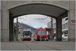 Bahnhof St.Gallen kurz vor dem Umbau der  Durchmesserlinie  mit einem Trognerbahnzug links im Bild und einen Regionalzug nach Appenzell rechts im Bild.
