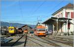 Bahnhof Orbe mit dem O-C Fe 2/2 N° 32 und OC Be 2/2 N° 14.
