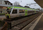 Die ehemalige VHB (Vereinigte Huttwil-Bahnen) / Strecke der ursprünglichen LHB(Langenthal-Huttwil-Bahn) / heute BLS S-Bahn Luzern S6 und S7: RABe 525 NINA 008 wartet als S6 in Langenthal auf