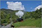  Nostalgie & Vapeur 2021  /  Nostalgie & Dampf 2021  - so das Thema des diesjährigen Pfingstfestivals der Blonay-Chamby Bahn; die G 2x 2/2 105 wetteifert mit den Wolken im Hintergrund um die